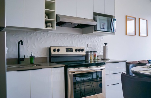Zona 13 Apartment | Luxurious, overlooking the airport and central.