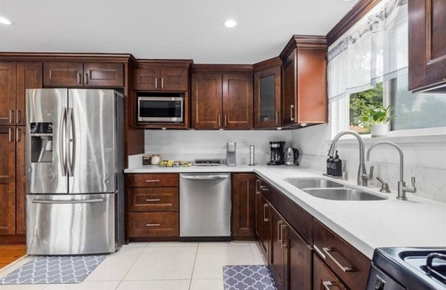 Hacienda Heights House | Luxurious Hacienda - Pickleball, Pool, & Jacuzzi
