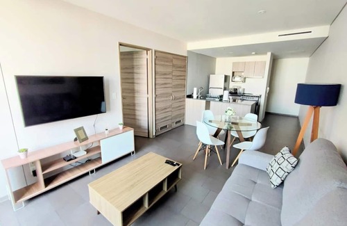 Miguel Hidalgo Apartment | Luxurious High-Rise HS WiFi, amazing city views