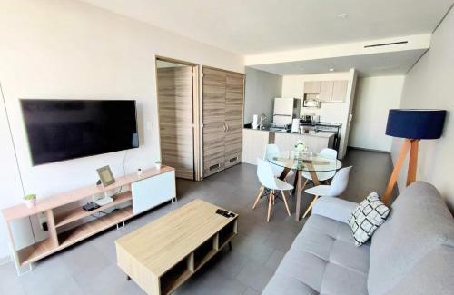 Granada Apartment | Luxurious High-rise Hs Wifi, Amazing City Views