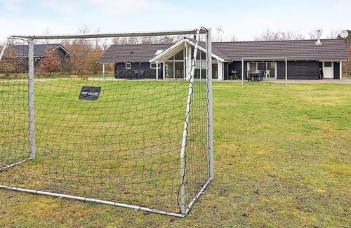 Sundstrup House | Luxurious Holiday Home in Hojslev near Sea