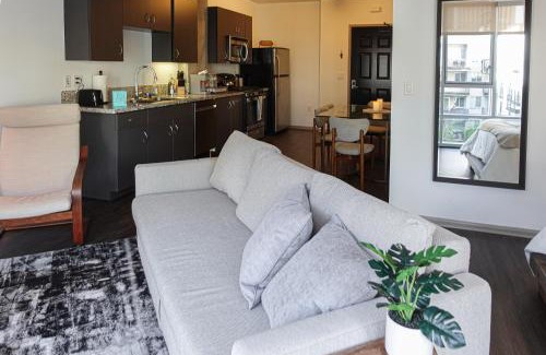 Hollywood Apartment | Luxurious Hollywood Dream