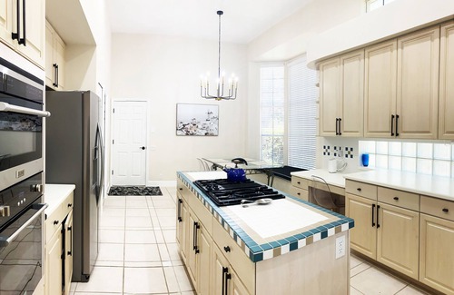 Braden River House | Luxurious Home in University Park Country Club. Min stay requirement 90 days.