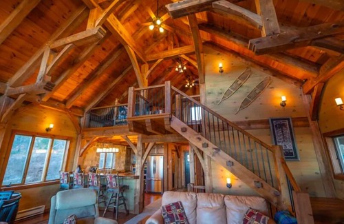 Stratton Cabin | Luxurious Home with an Incredible View!