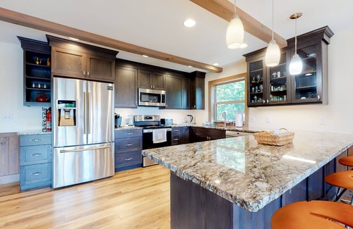 Lake Harmony Estates House | Luxurious home with hot tub for 7, game room, fireplace, central AC, & WD