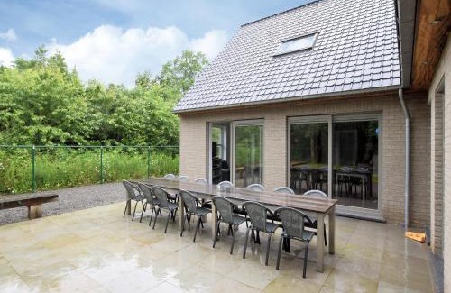 Somme-Leuze House | Luxurious Home with Sauna