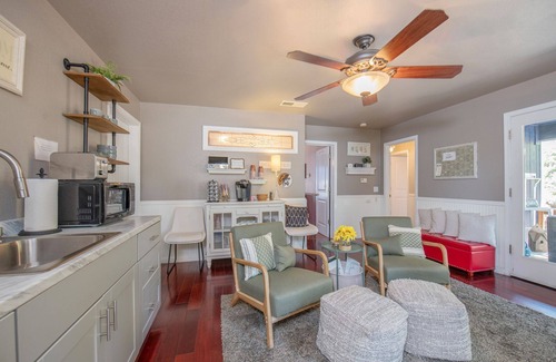 Shaver Lake Cabin | Luxurious King Suite Crazy Loon
