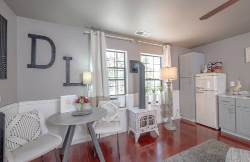 Shaver Lake Cabin | Luxurious King Suite Crazy Loon