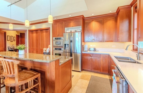 Waikoloa Condo | Luxurious Kolea Penthouse with direct access to Anaehoʻomalu Beach.