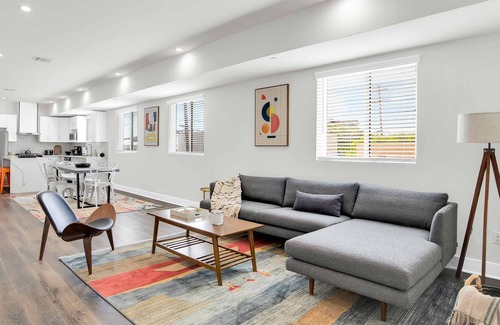 Westlake House | Luxurious LA Home w/Rooftop Deck Near Staples