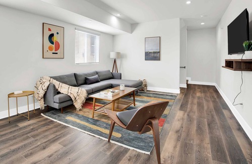 Westlake House | Luxurious LA Home w/Rooftop Deck Near Staples