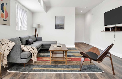 Westlake House | Luxurious LA Home w/Rooftop Deck Near Staples