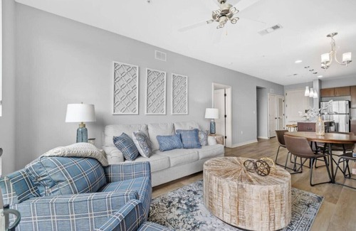 Rolling Mill Hill Condo | Luxurious Large 2 bed 2 bath Downtown Condo- #402