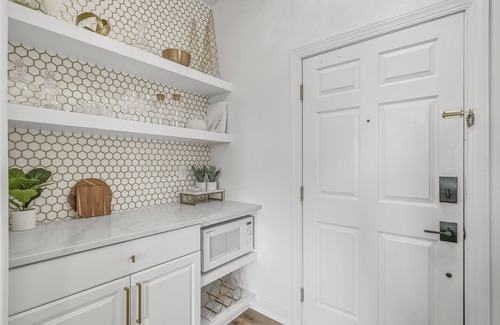 Rosemary Beach Apartment | Luxurious Large Studio overlooking 30A nestled b/w Rosemary and Alys Beach