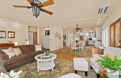 Leavenworth House | Luxurious Lifestyle Just Minutes From Leavenworth