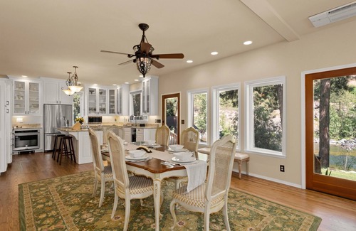 Leavenworth House | Luxurious Lifestyle Just Minutes From Leavenworth