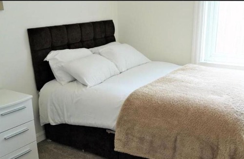 City of Westminster Apartment | Luxurious Mayfair by Selfridges