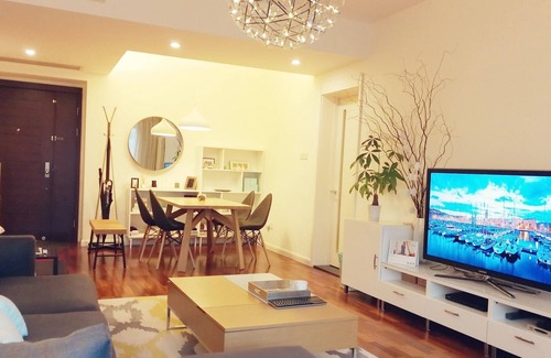 Downtown Beijing Condo | Luxurious Modern 2bd in <3 of CBD