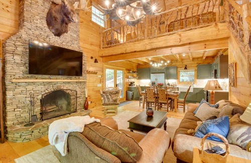 Cleveland House | Luxurious Mountain Cabin with Chestatee River Access