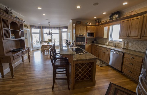 Dahlonega House | Luxurious Mountain Top Home with Pool Overlooking Breathtaking Panoramic Views!