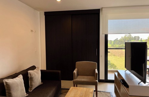 Rionegro Bed & Breakfast | Luxurious mountain-view room with own facilities in Rionegro Colombia