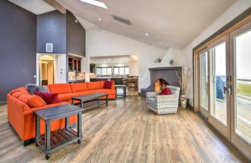 Agate Beach House | Luxurious Newport Estate with Spa and Lighthouse Views