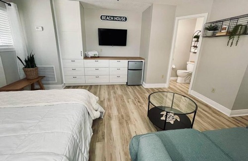 Jacksonville Beach House | Luxurious Ocean View Getaway! Entire Home!