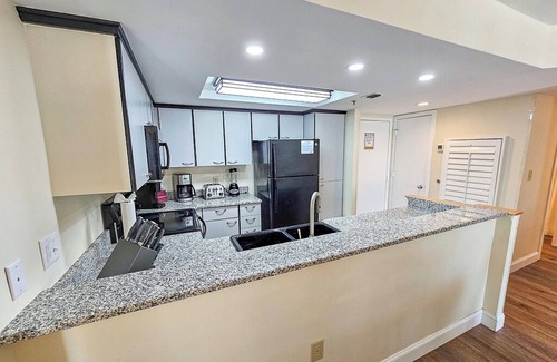 Arcadian Shores Condo | Luxurious Ocean-view at Kingston Plantation, Gorgeous 2 Bedroom/2 Bath Condo.