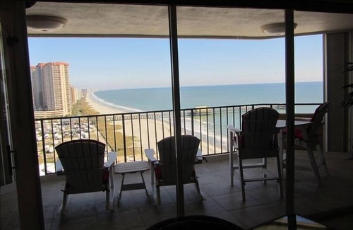 Myrtle Beach Condo | Luxurious Oceanfront Condo Ocean Views throughout in prestigious Maisons-sur-Mer