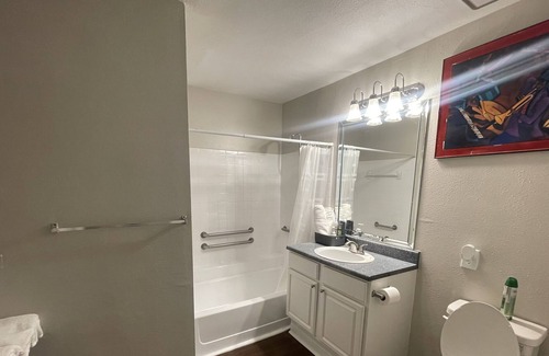 Buford Highway Apartment | LUXURIOUS ONE BEDROOM SUITE❤️
