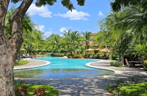 Coco House | Luxurious Pacifico 2bed condo in Playa Coco