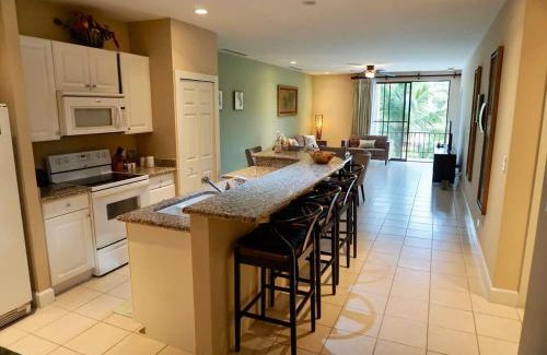 Coco House | Luxurious Pacifico 2bed condo in Playa Coco