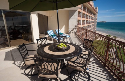 Puerto Penasco Condo | Luxurious Penthouse Sonoran Sun Beach Front Condo HUGE Terrace Amazing views