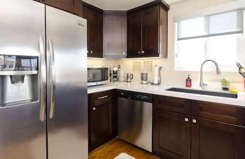 El Porto Condo | Luxurious Private Beach Condo Near it all w/VIEWS!