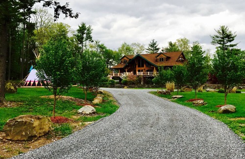 Saugerties House | Luxurious, Private Mtn Estate- Close to Woodstock on 15 acres w Pool and Hot Tub