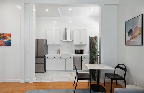 Cannonborough Elliotborough House | Luxurious Private Suites in Downtown Charleston