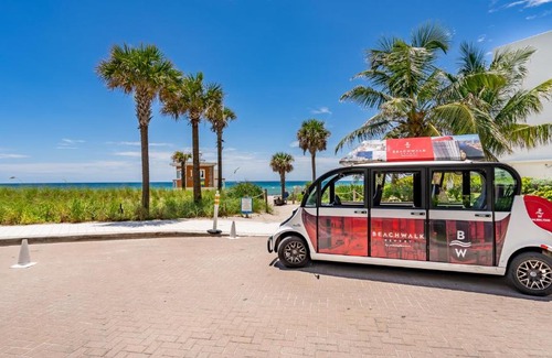 Hallandale Beach Apartment | Luxurious Resort Apartment in Hallandale Beach