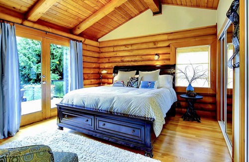 Riverbend Cabin | ⭐Luxurious Riverfront Log Home Estate @vacationloghome