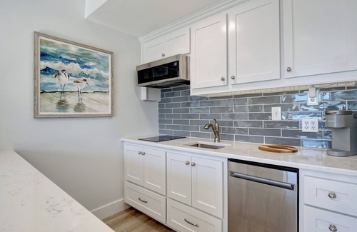 Downtown Wilmington Apartment | Luxurious riverfront condo, Historic Downtown Wilmington, walk to everything!