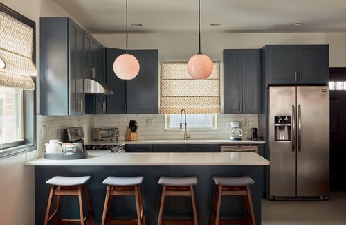 Point Breeze House | Luxurious! Roof Top! Sleeps 3-14!