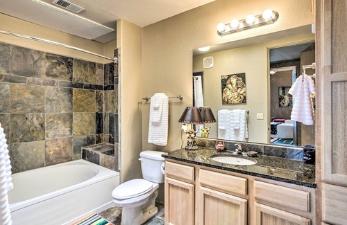 Southside Condo | Luxurious Santa Fe Retreat w/ Community Pool!