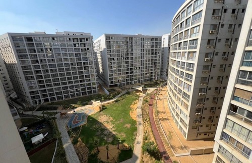 Al-Basatin Apartment | Luxurious , Secure Stay, Views & Prime Location