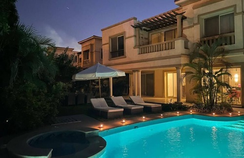 New Cairo Villa | Luxurious serviced villa with private swimmimg pool