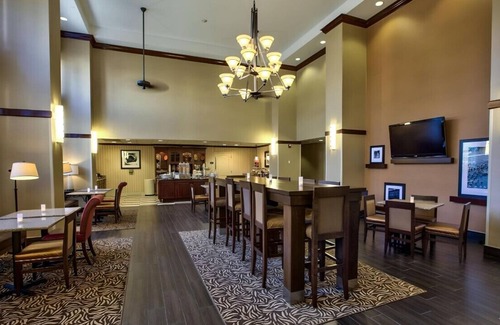 Tallahassee House | Luxurious Space w/ Modern Comforts for Groups!
