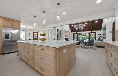 Smyrna House | Luxurious Stay, Pool, Hot Tub, Multifamily, Braves Stadium 3 miles