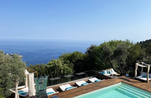 Eze Apartment | Luxurious studio suite near Monaco with sea view
