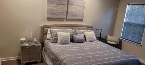 Apex Apartment | Luxurious Townhome