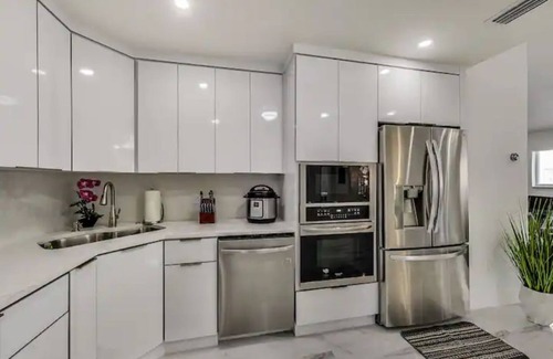 Hialeah House | 💎Luxurious Tropical Private Oasis by Mia Airport