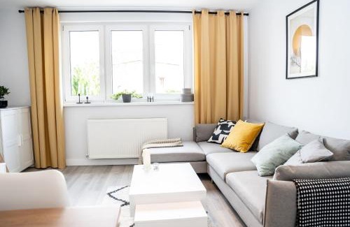 Perth Apartment | Luxurious Two Bedroom Apartment with Private Parking