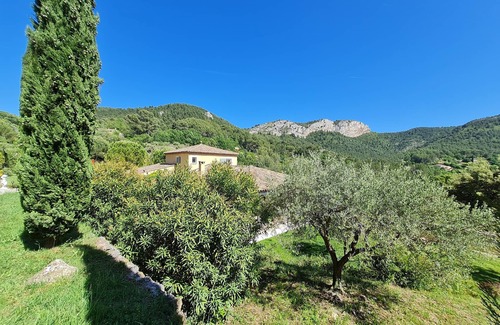 Auriol Villa | Luxurious villa 200M2 land 8000m2 WITHOUT VIS A VIS beach 20mn 🐕🐈‍⬛ ok